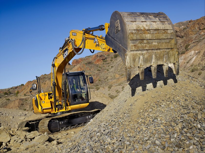 Экскаватор JCB js 130