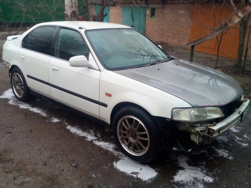 Хонда домани 2000