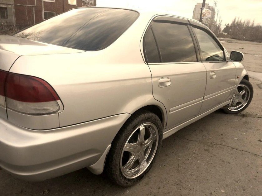 Хонда Домани 2000