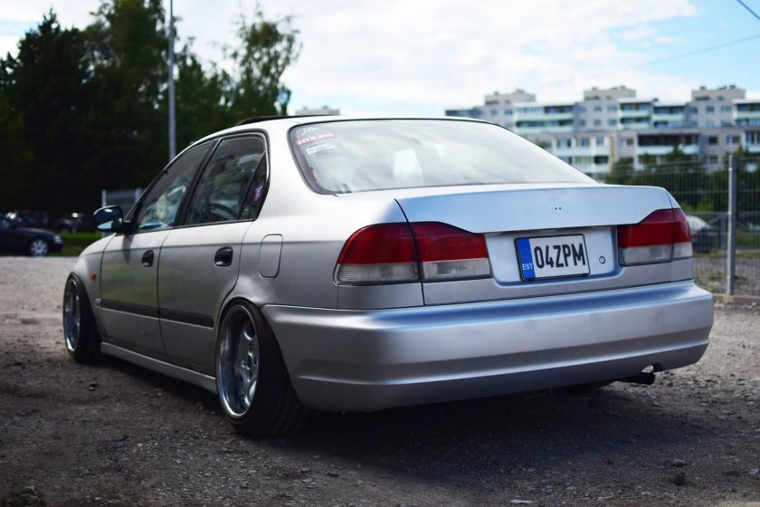 Хонда Домани 2000