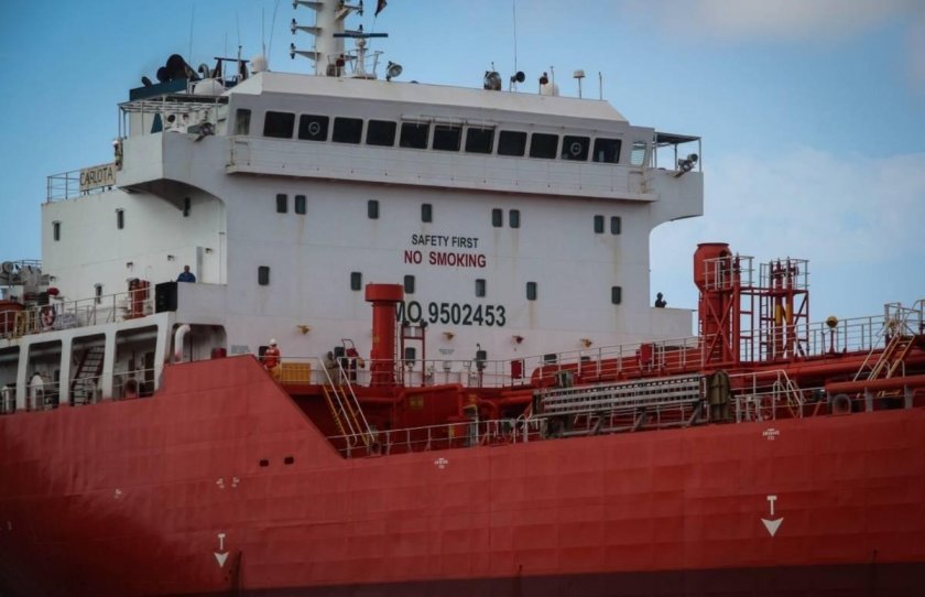 Safety first танкер