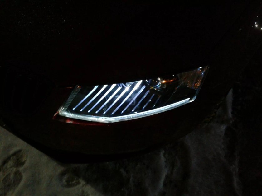 Габаритные огни Шкода Октавия а7