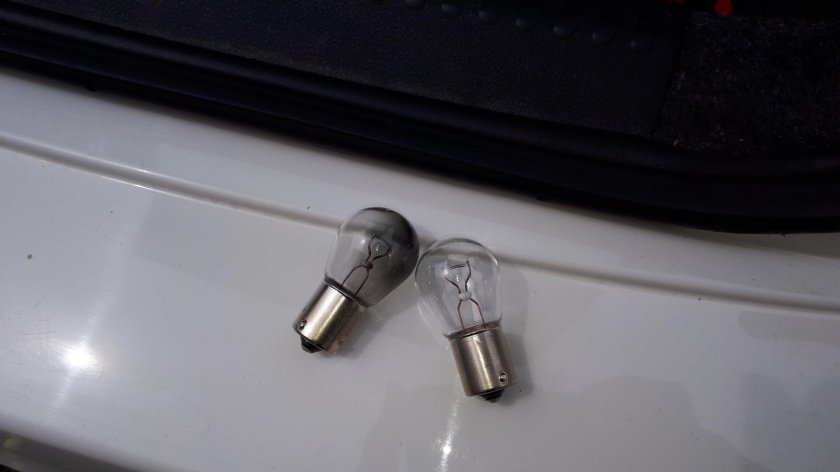 Лампа стоп сигнала Skoda Rapid