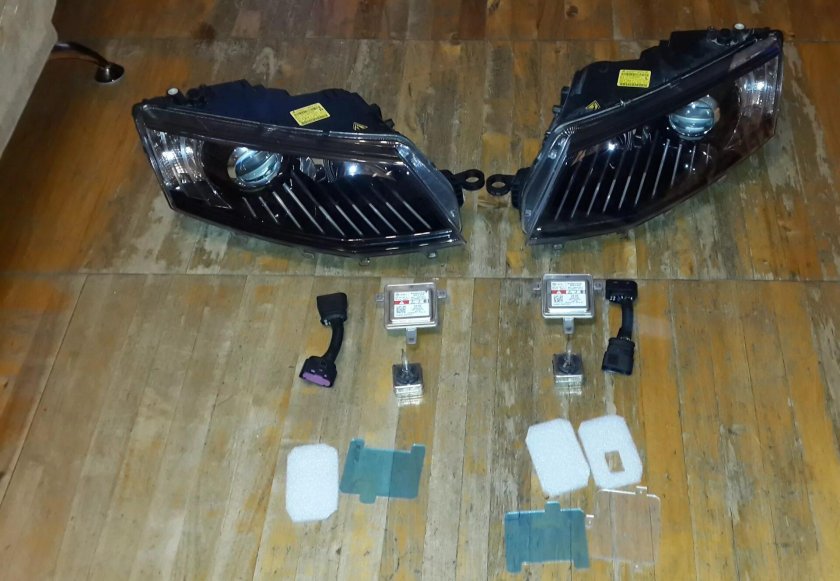 Фары Шкода Октавия а7 ксенон