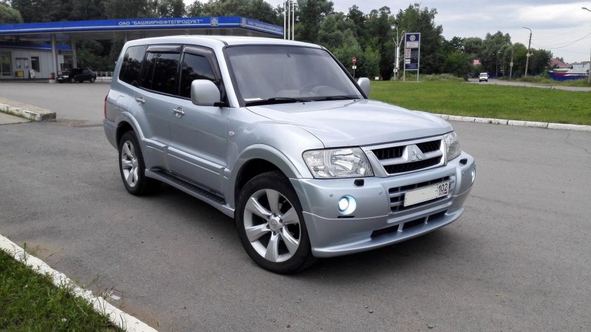 Митсубиси Паджеро 3