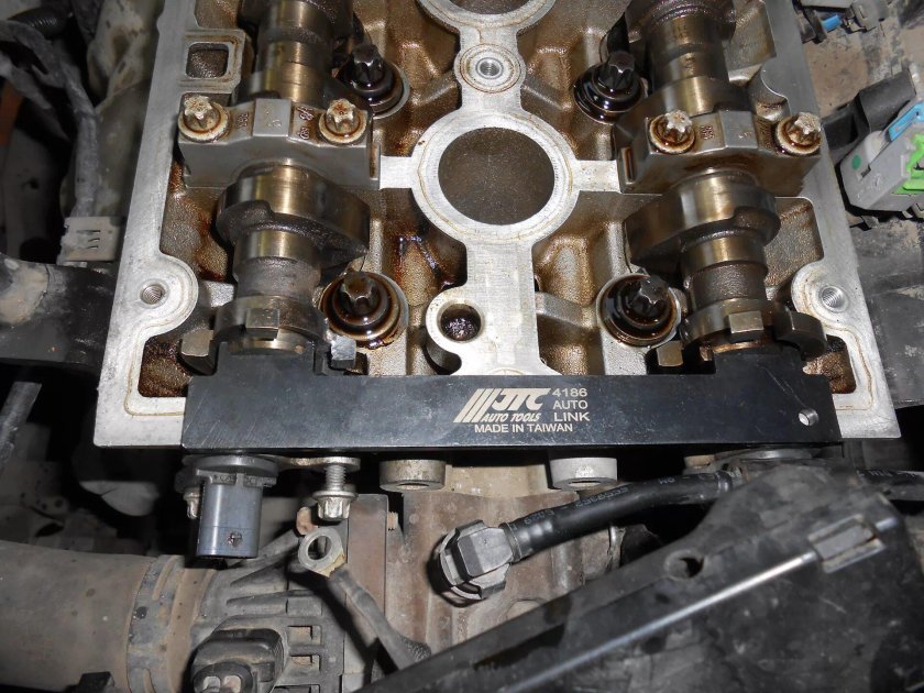 Распредвал Опель Астра h z16xer