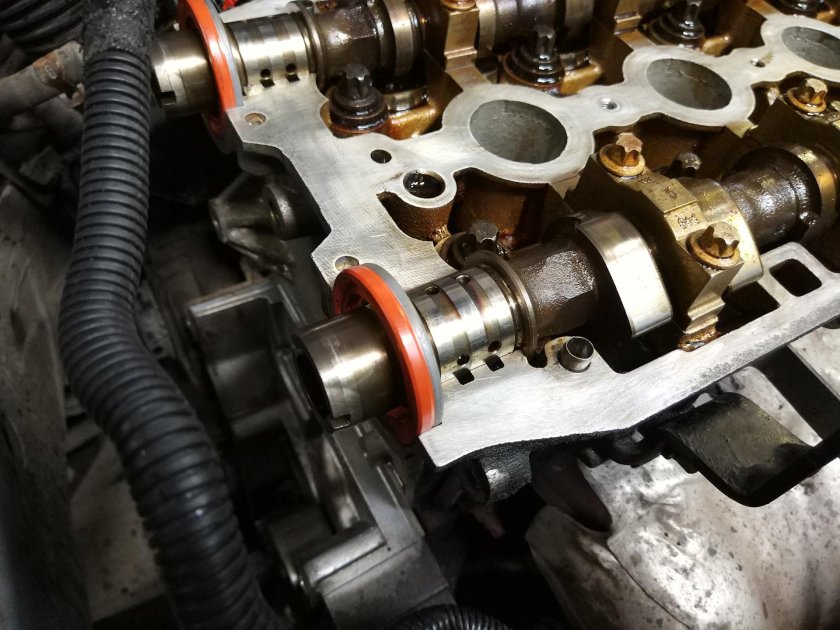 Распредвал Опель Астра 1.8