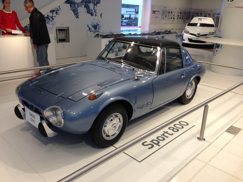 Toyota sports 800