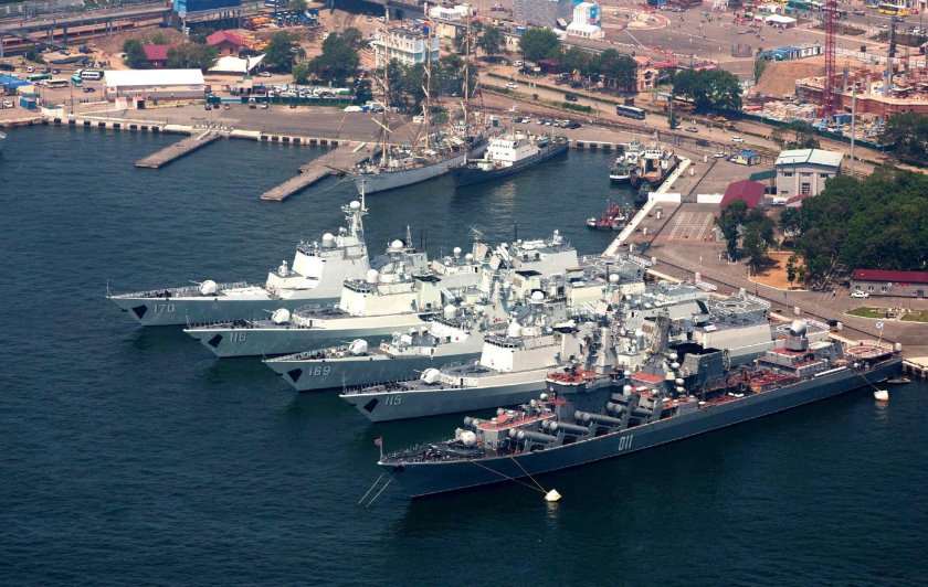 Порт ВМФ Владивосток