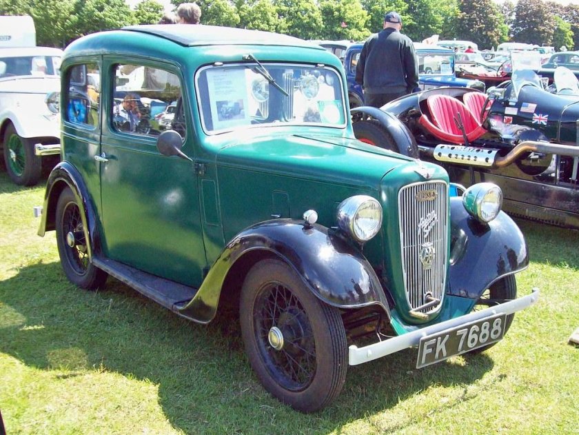 Автомобиль старый