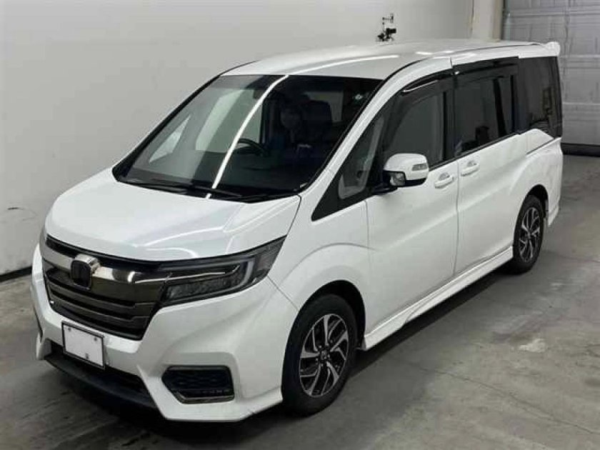 Honda stepwgn spada 2017