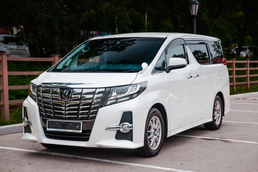 Toyota Alphard 2021