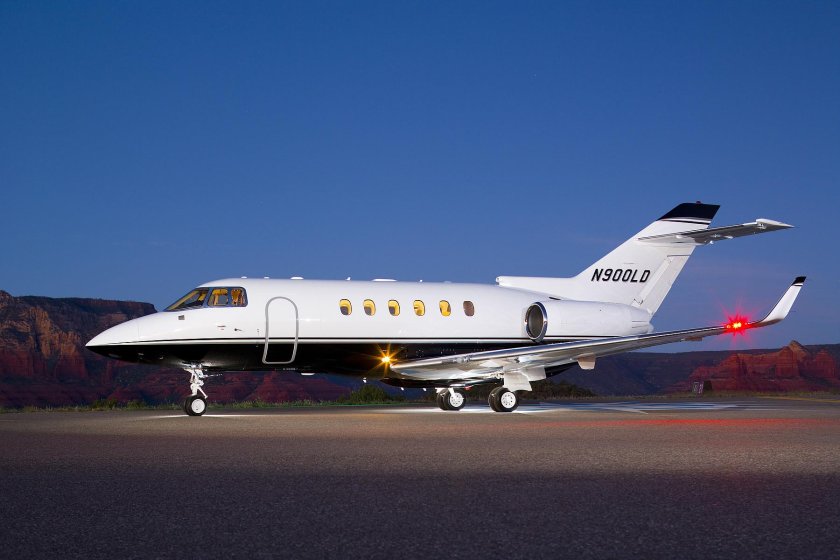 Бизнес Джет Hawker 900xp