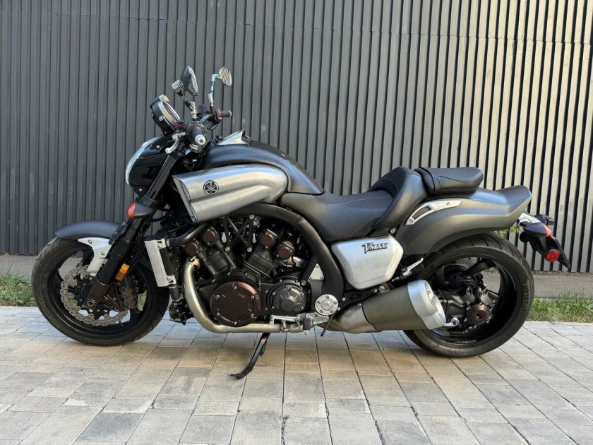 Ямаха вмакс 1700