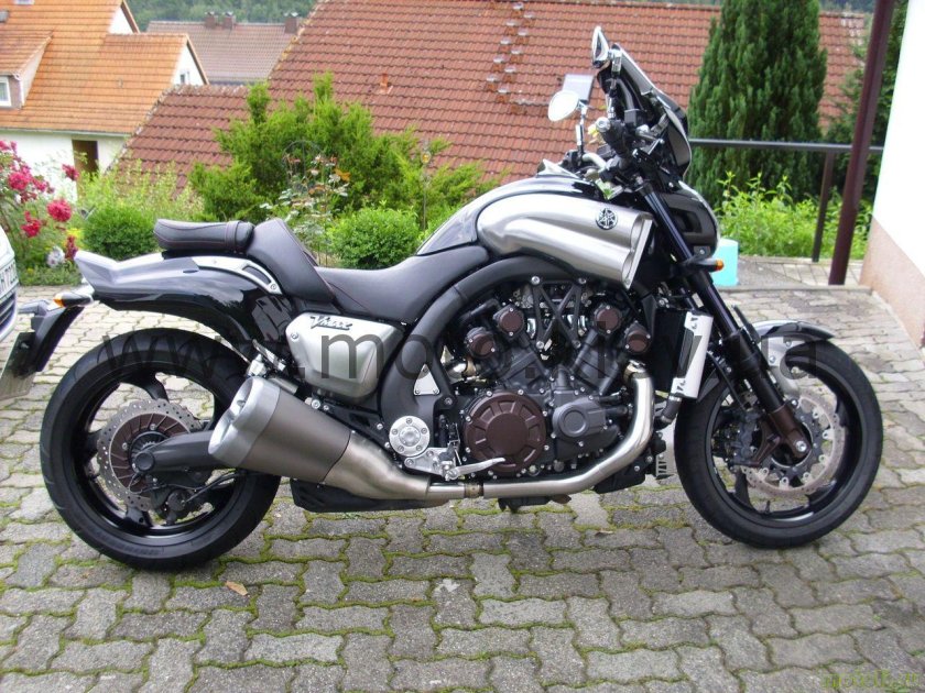 Yamaha v-Max 1700