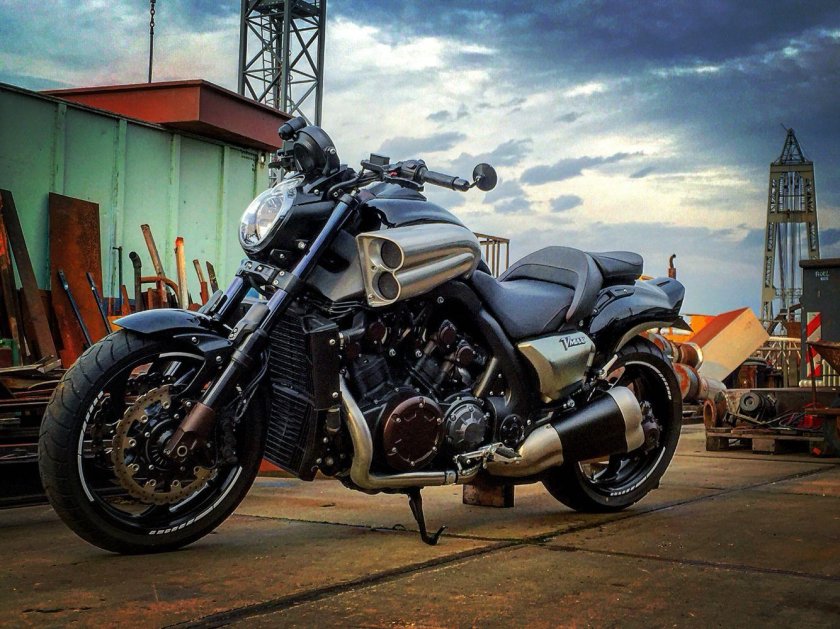 Yamaha v-Max 1700