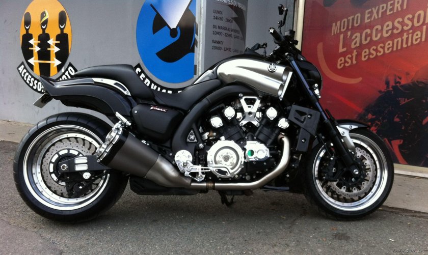 Ямаха ВМАКС 1700