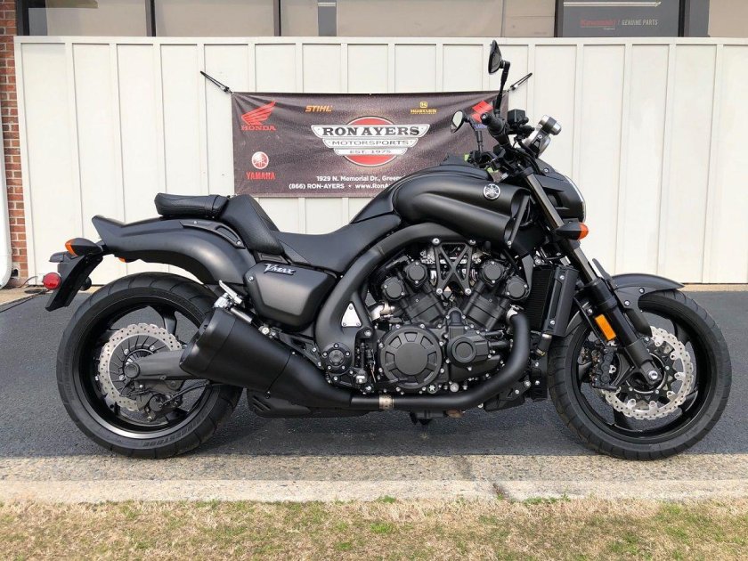 Yamaha v-Max 2020