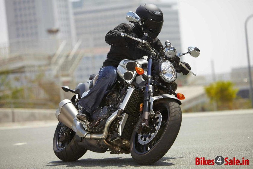 Yamaha v-Max 1700