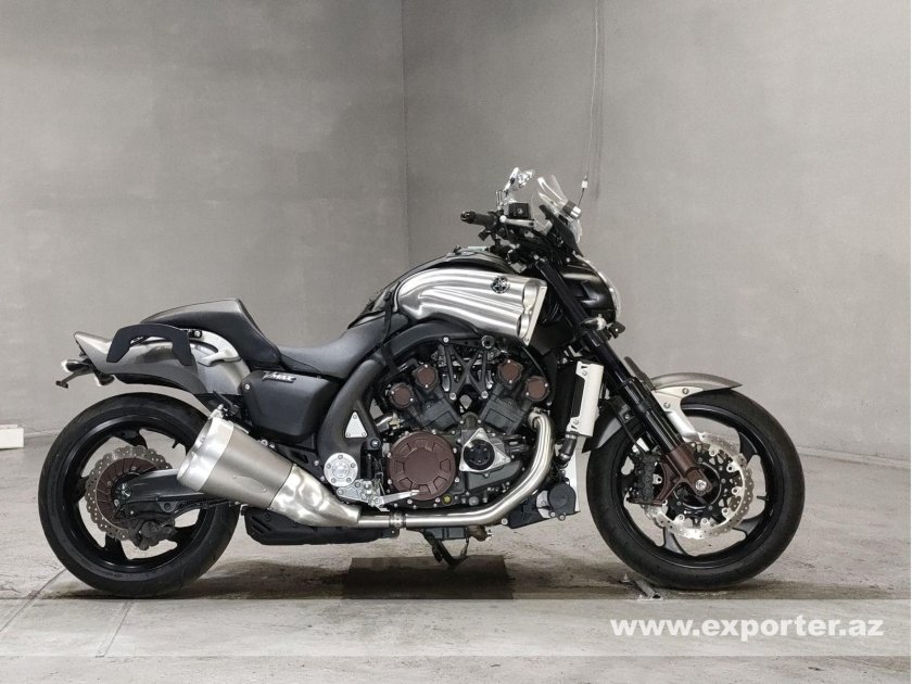 Yamaha v max 1200