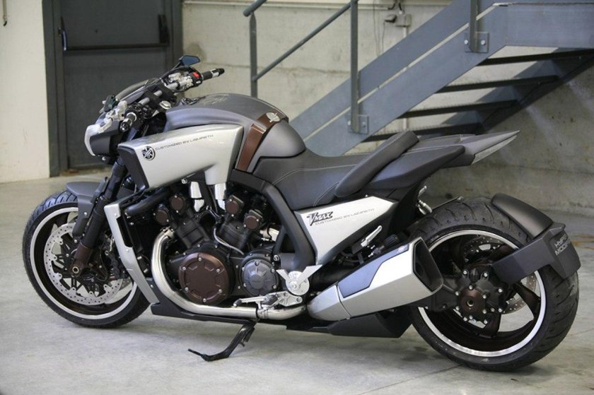 Yamaha v-Max 1700 Custom