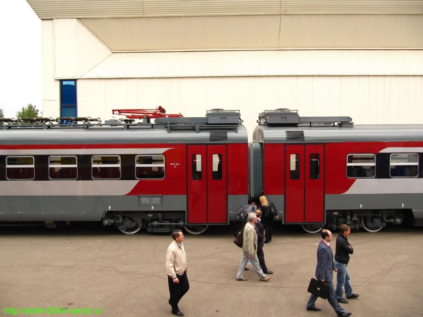 Головной вагон электропоезда эд4м
