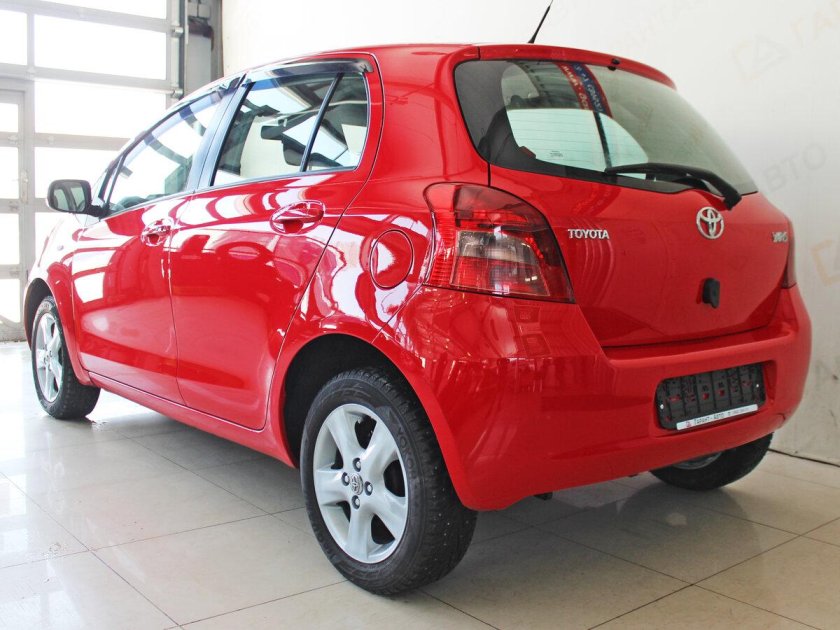 Тойота ярис хэтчбек 2008