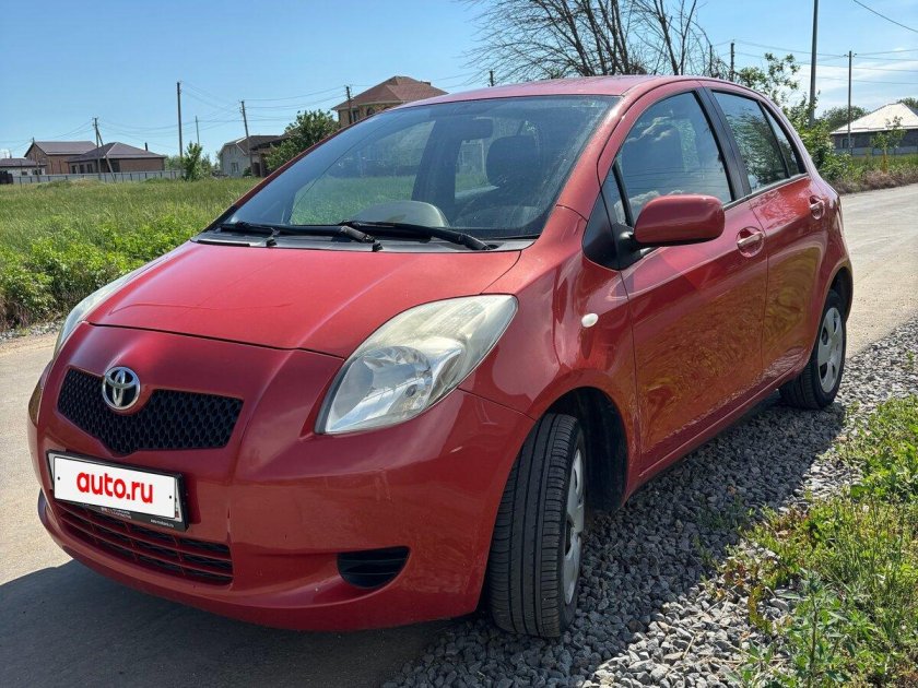 Тойота ярис 2008 красная