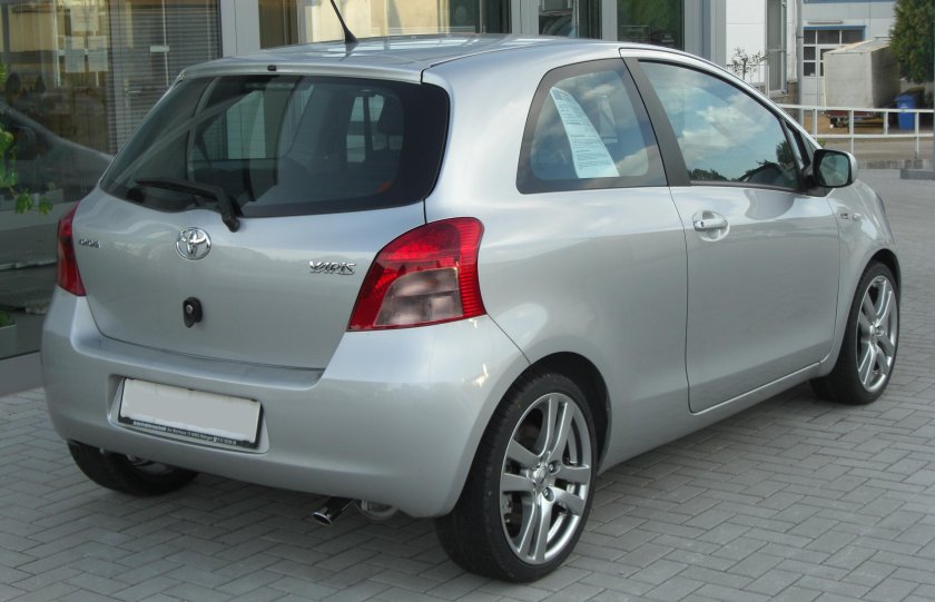 Toyota Yaris 2