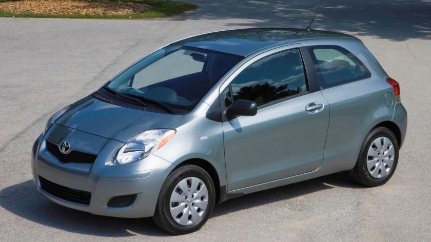 Тойота Ярис 2 поколения