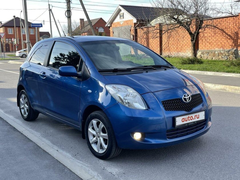 Тойота ярис 2007