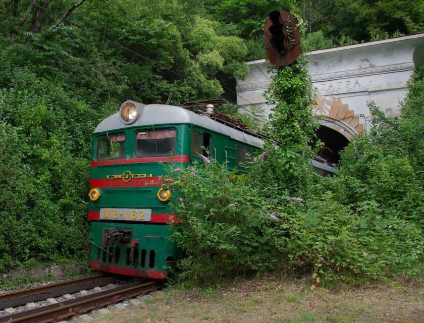 Электровоз вл8 Абхазия