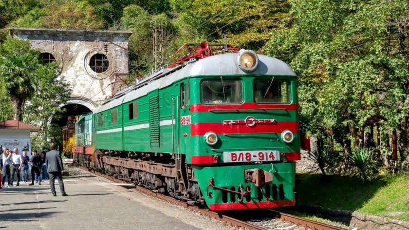 Электровоз вл8 Абхазия