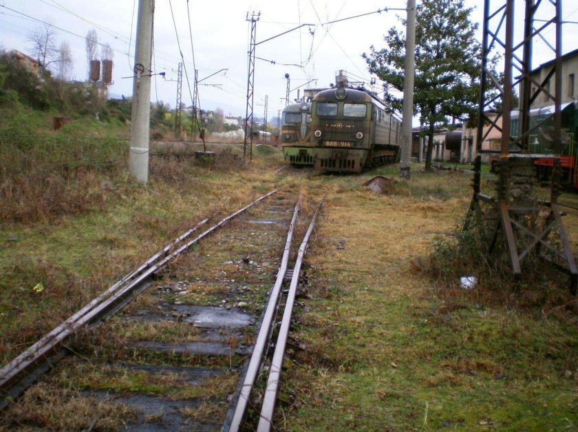 Абхазия ЖД контактная сеть