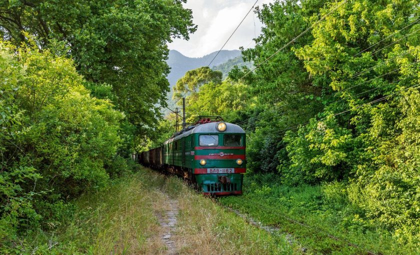Электровоз вл8 Абхазия