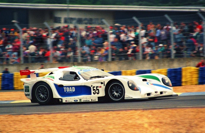 Panoz Esperante GTR-1