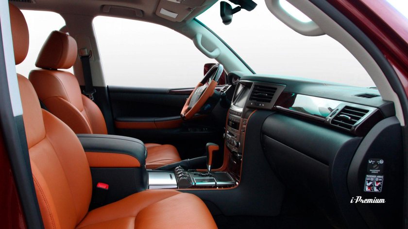 Lexus LX 570 салон