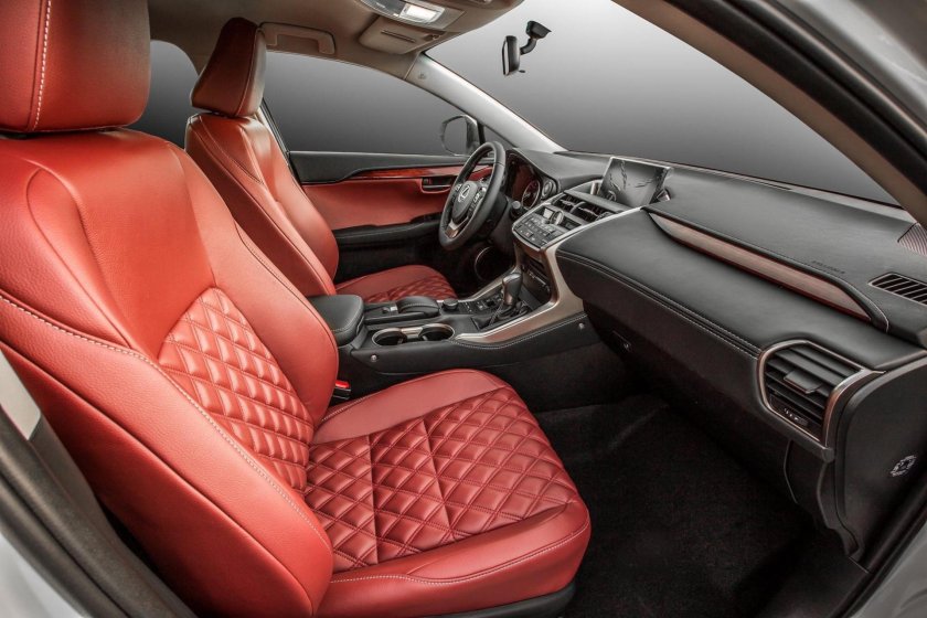 Кожаный салон Лексус NX