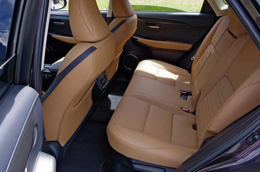 Lexus NX 200 салон