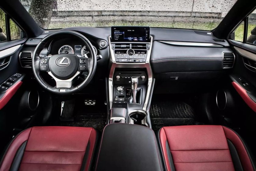 Лексус NX 300 салон