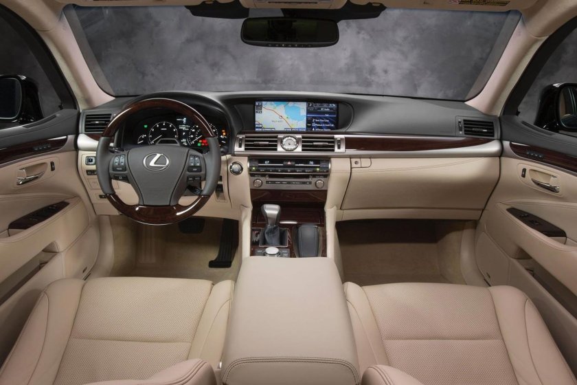 Лексус лс 460 2015