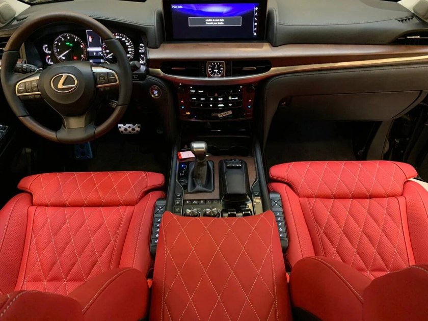 Lexus 570 красный салон