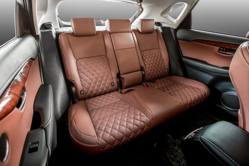 Кожаный салон Лексус NX