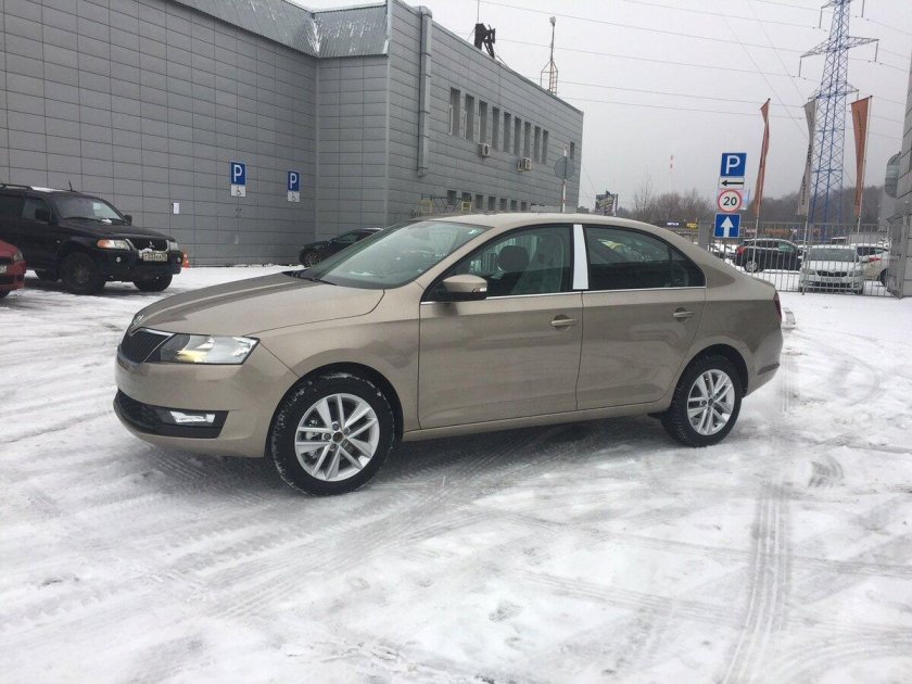 Шкода Рапид 2020 бежевый металлик