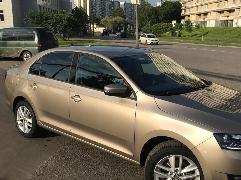 Шкода Рапид 2020 бежевый металлик