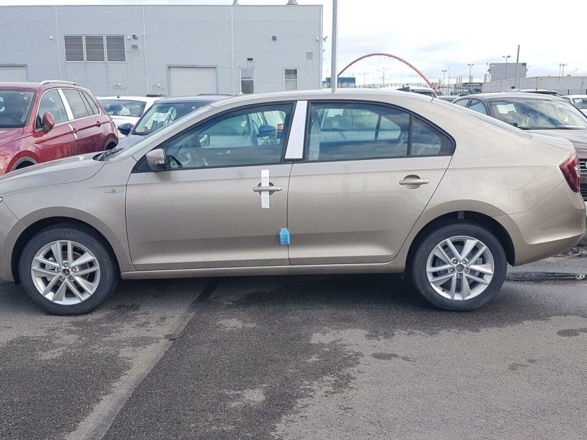 Шкода Рапид 2020 бежевый металлик