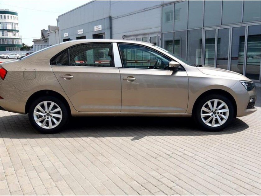 Шкода Рапид 2021 бежевый металлик