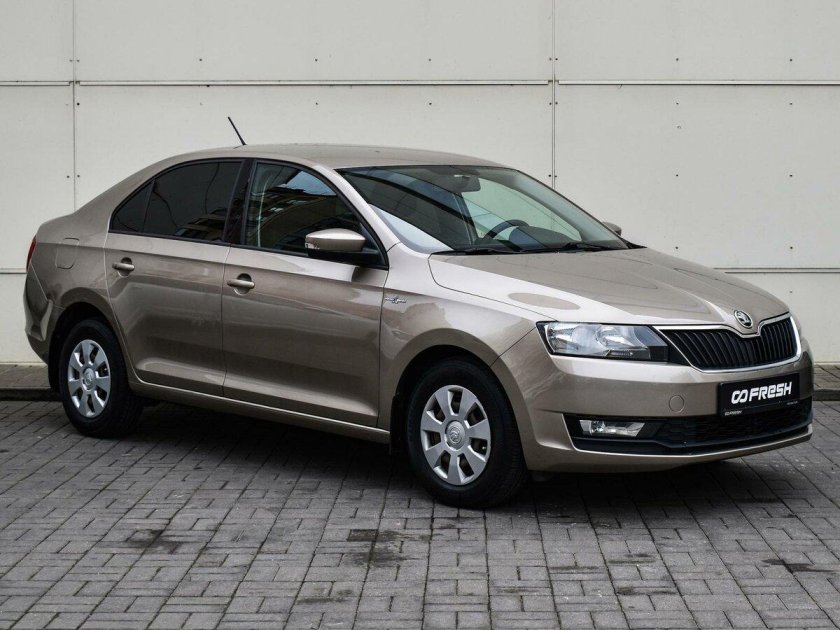 Skoda Rapid 2018 коричневая
