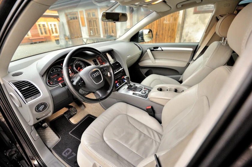 Audi q7 4l Interior