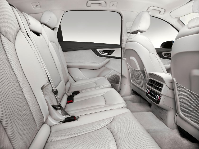 Ауди q7 салон